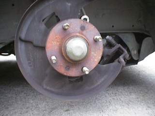 hub bolt-14